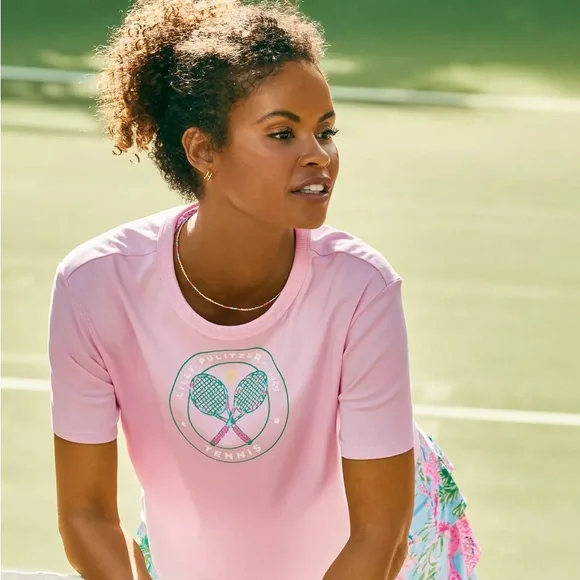 Lilly Pulitzer Rally Tee in Peony Pink ‘Holding Court’ Tennis Graphic XL 🆕 NWT - Picture 3 of 12